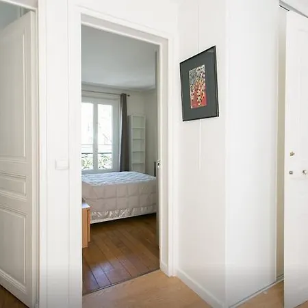 Apartment Nice Renovated Flat 16th Arrondissement Paris